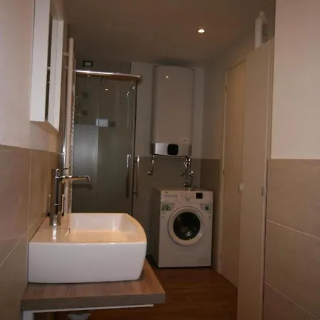 White Edelweiss Apartment *